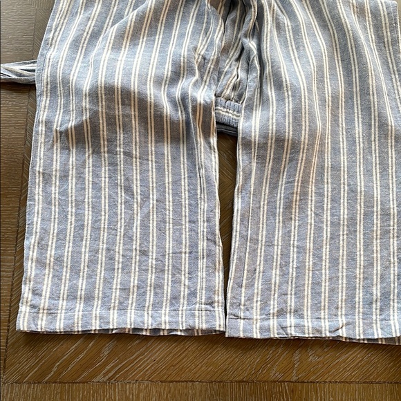 Calvin Klein Striped Blue and White Wide-Leg Pants - Picture 7 of 7